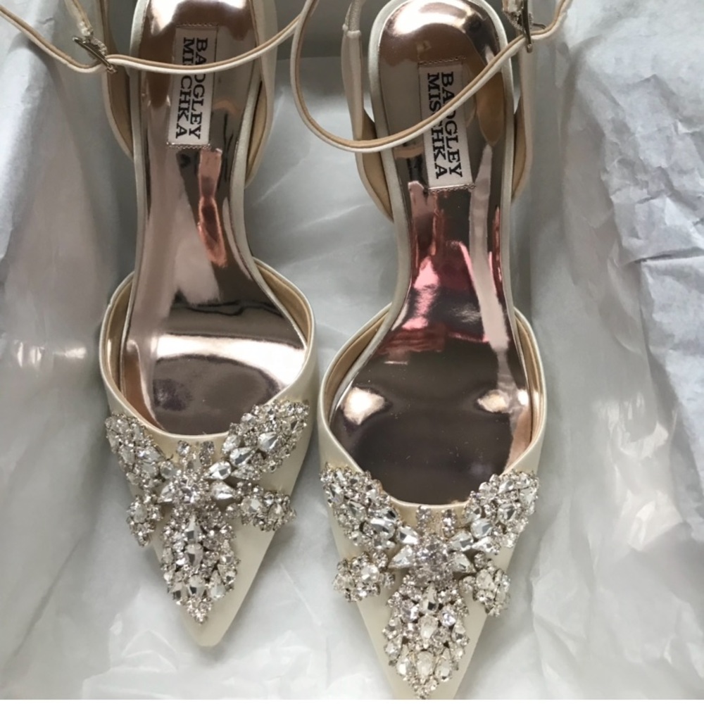 Badgley Mischka white crystal shoes - Fana Pump